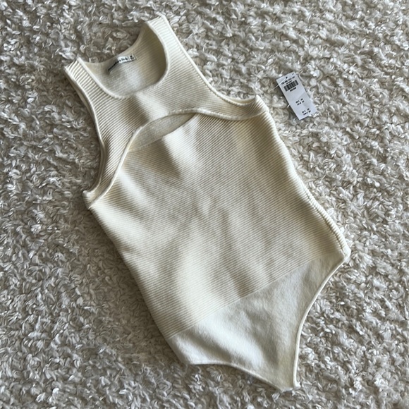 Abercrombie & Fitch Tops - Abercrombie Sweater Cutout Bodysuit